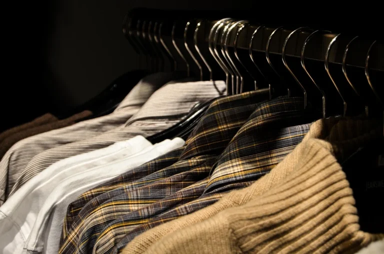 Choose Shelf Shopping Rack