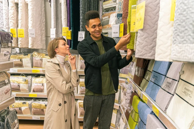 Choosing Shelves Store Layout