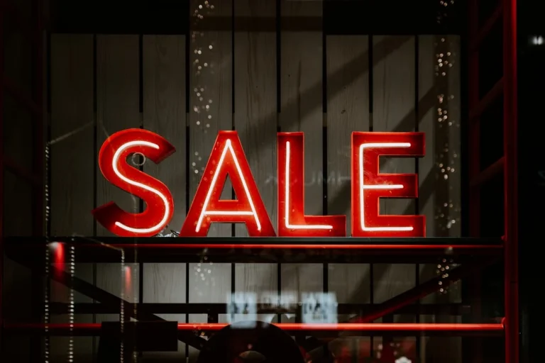 Discount Rack Affordable Shelves