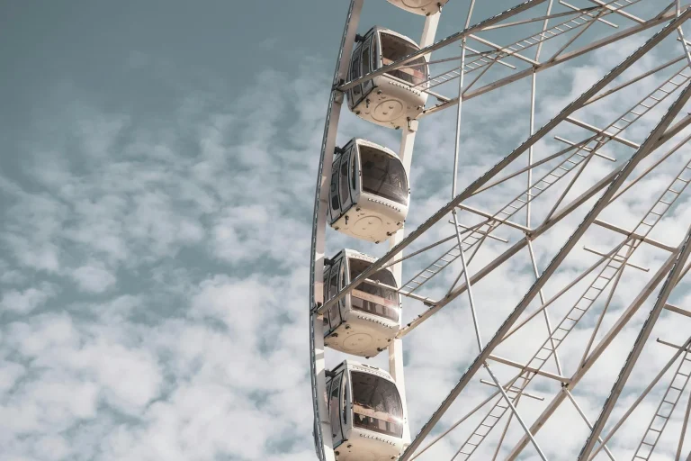 Gondola Structure Metal Shelves