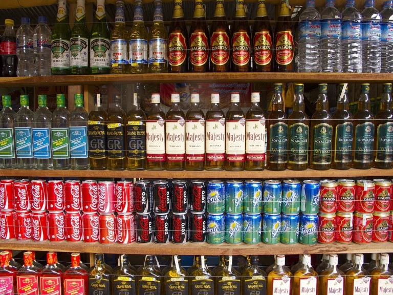 Gondola Types Shop Shelves