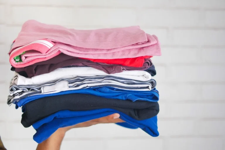 Jenis-Jenis Rak Baju Toko Yang Wajib Anda Ketahui, Pilih Yang Pas!