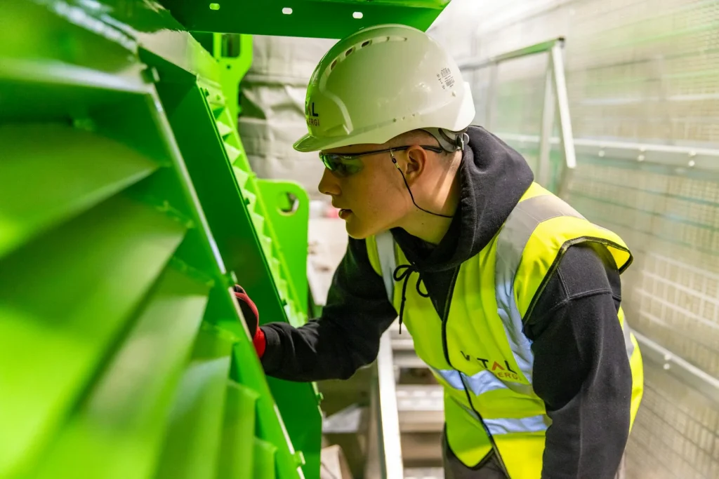 Measurement Quality Check Strong Material