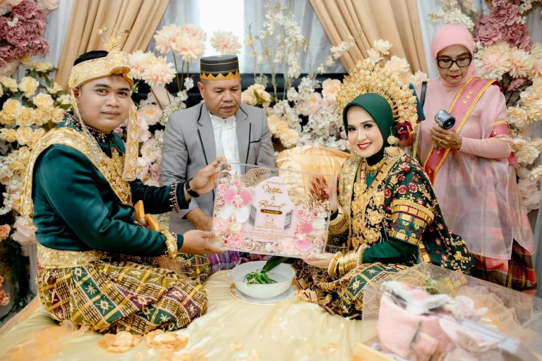 Memilih Bahan Rak Yang Tepat: Kekuatan & Estetika Yang Berpadu