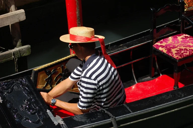 Mengenal Beragam Tipe Rak Gondola Single