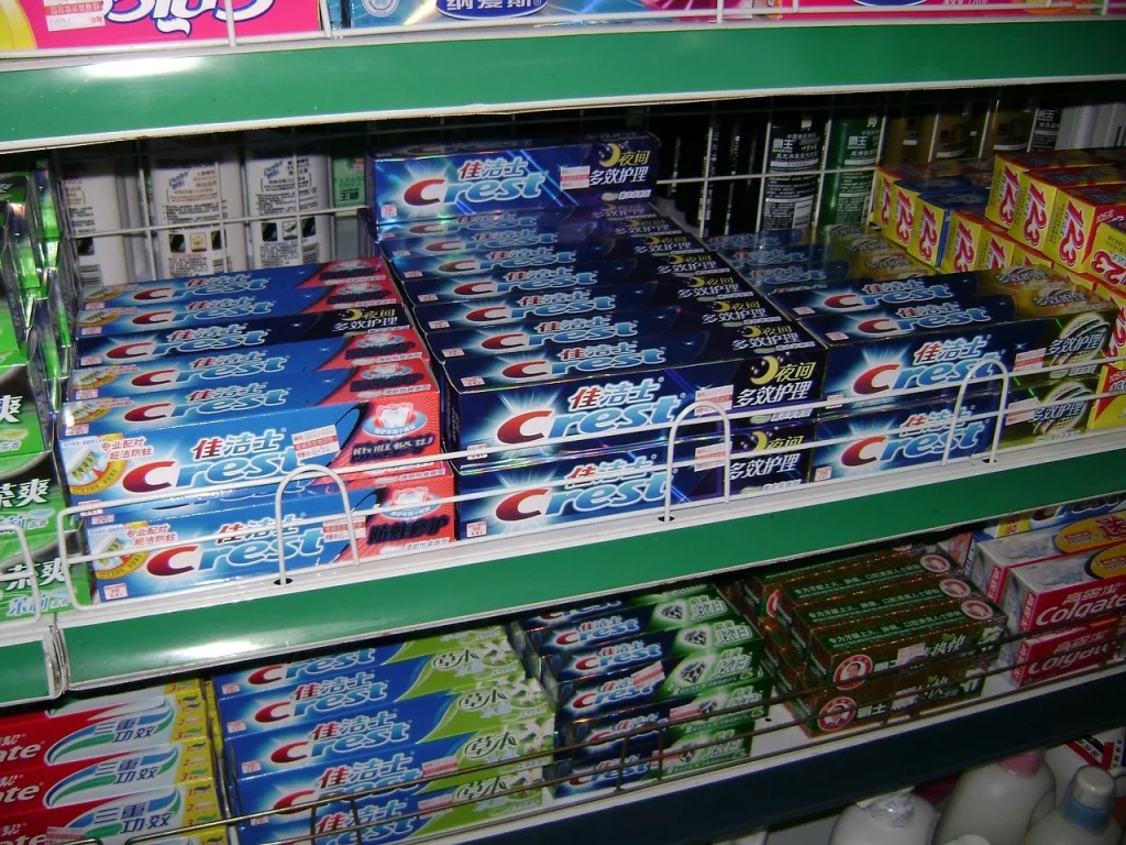 Metal Shelving Retail Display Types