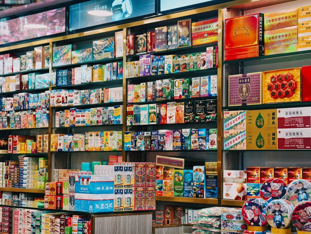 Minimarket Shelves Store Display