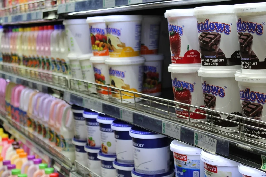 Minimarket Shelves Store Organization