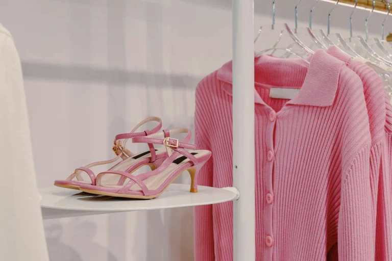 Modern Gondola Shop Shelf