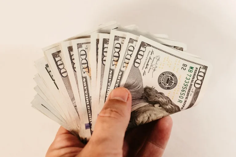 Pros Cons List Money Saving