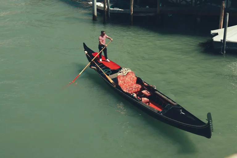 Rak Gondola Surakarta