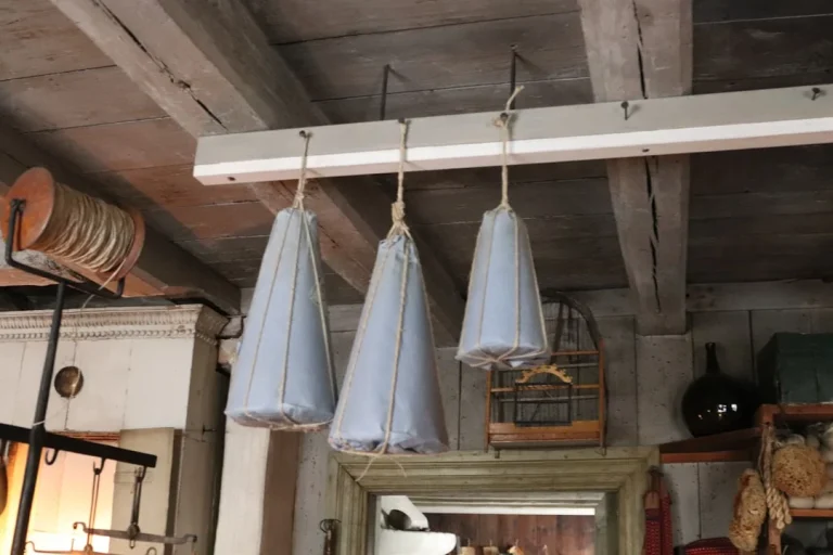 Shop Display Hanging Rack