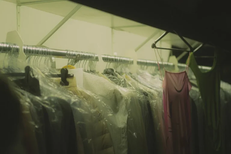 Store Racks Clothing Display