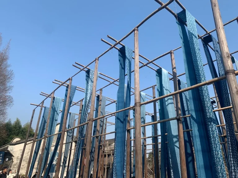 Strong Metal Shelf Construction