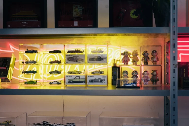 Toy Display Types Store Shelving
