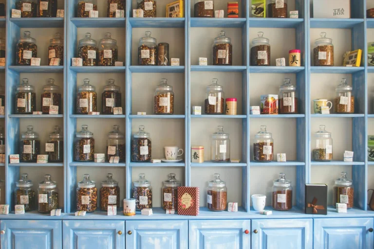 Wall Shelves Merchandise Display
