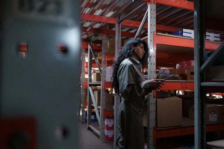 Warehouse Efficiency Heavy Duty Shelves